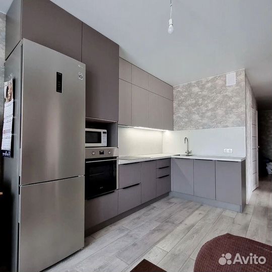 Кухонный гарнитур угловой в потолок на заказ