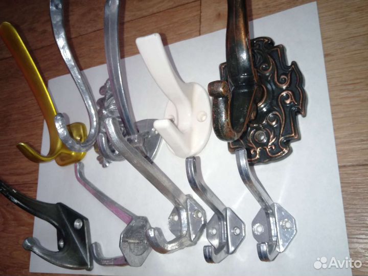 Крючки - вешалки металлические СССР