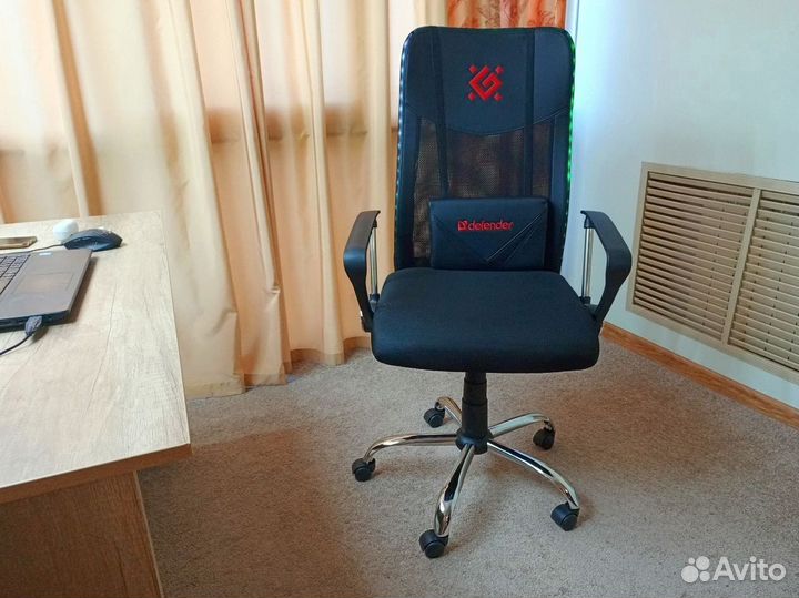 Компьютерное кресло dark Defender до 154 кг