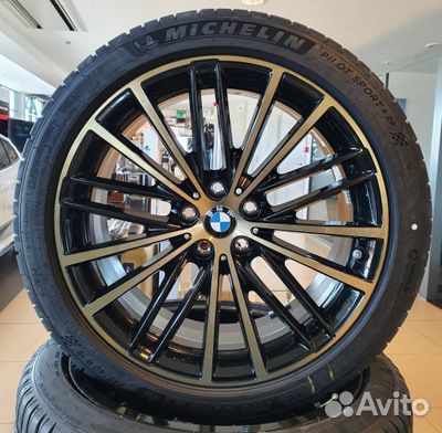 Летние колеса BMW 5 G30 стиль 635 R19