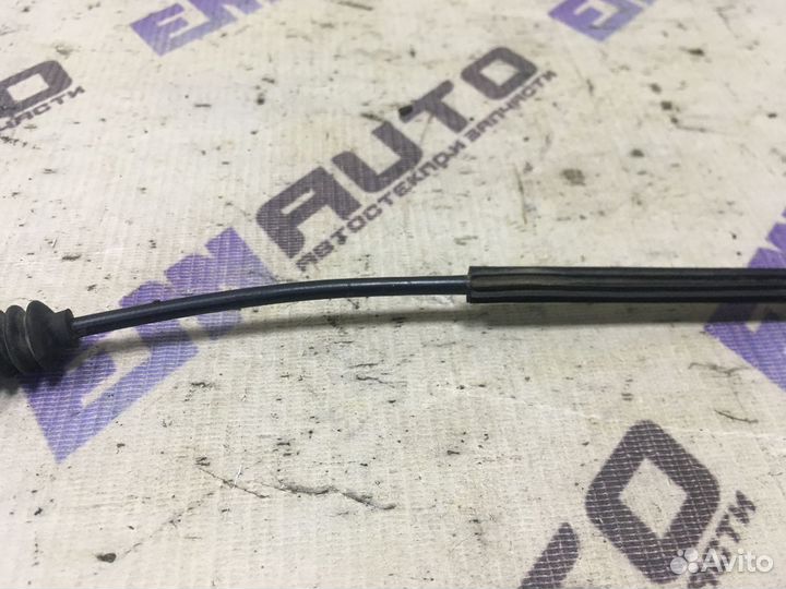 Трос замка двери задней правой Фольксваген Бора