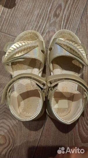 Босоножки для девочки