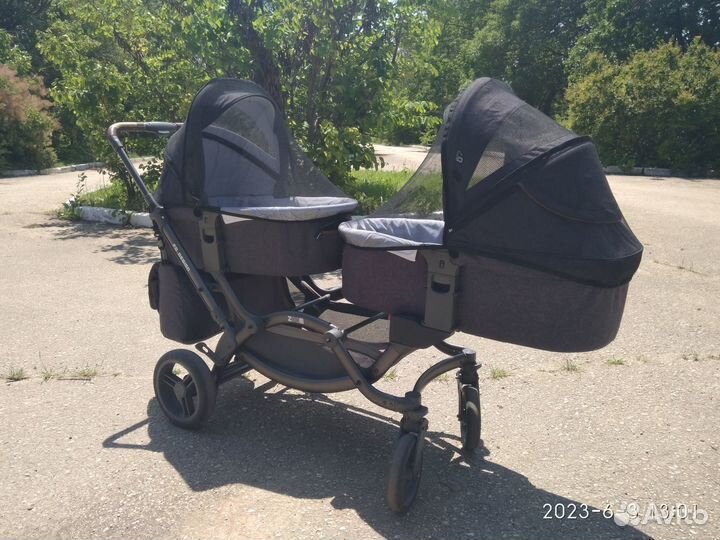 Коляска для двойни