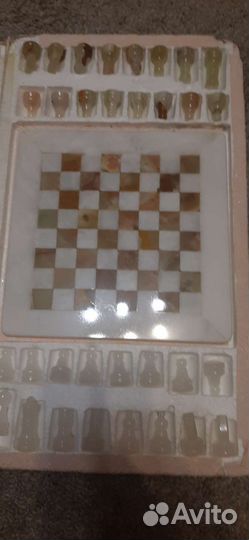 Шахматы из оникса