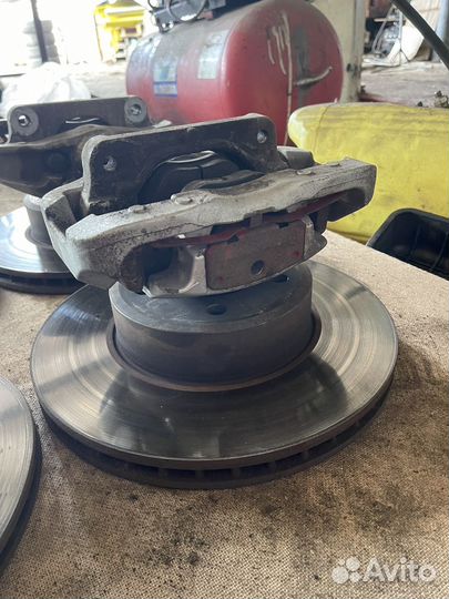 Суппорта и диски bmw 5 e60/e61