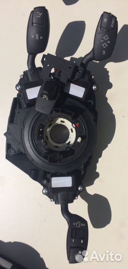 Коммутационный центр в рулевой колонке SZL bmw e60