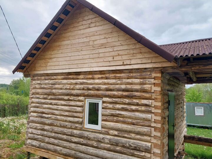 Дом 30 м² на участке 8 сот.