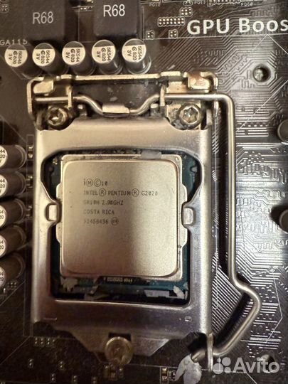 Материнская плата с процессором