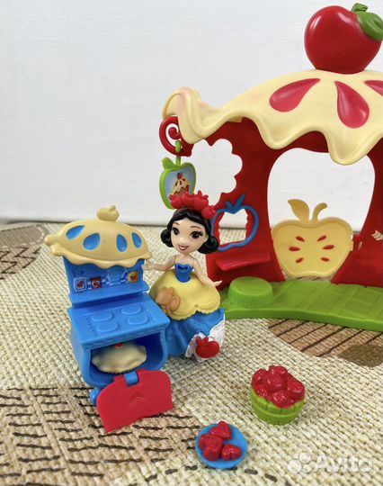Игровой набор «Белоснежка и яблочное кафе»