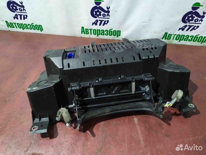 Панель приборов Audi A8 D3