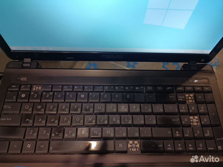 Ноутбук asus