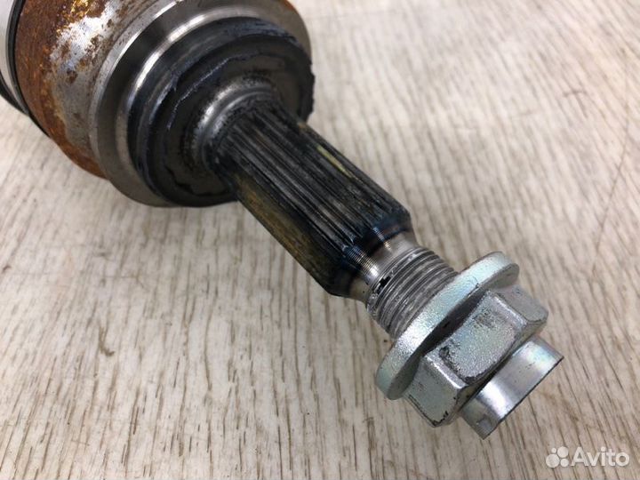 Привод, полуось передний левый Mitsubishi