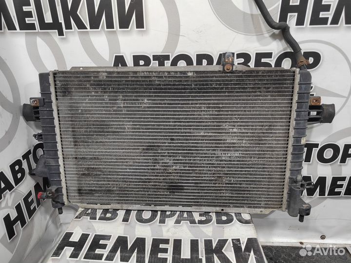Радиатор Opel Astra H