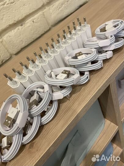Зарядка для iPhone