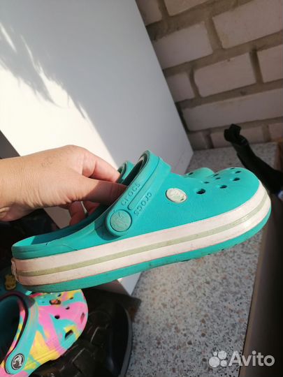 Сандали crocs j2