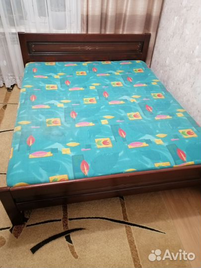 Кровать с матрасом 160 на 190