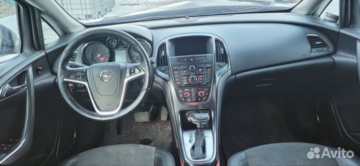 Opel Astra 1.6 AT, 2010, битый, 220 000 км