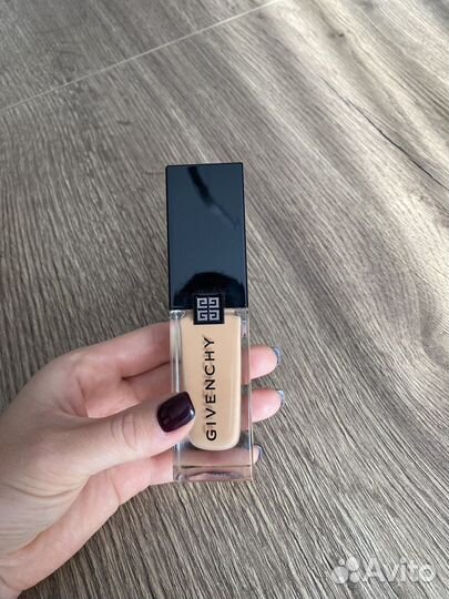 Тональный крем givenchy prisme libre skin