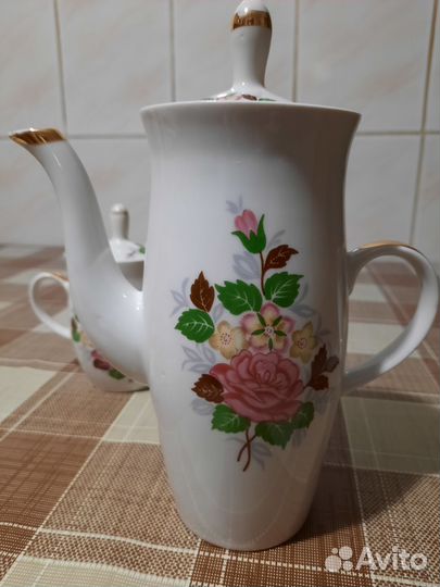 Заварочный чайник и сливочник. Производство СССР