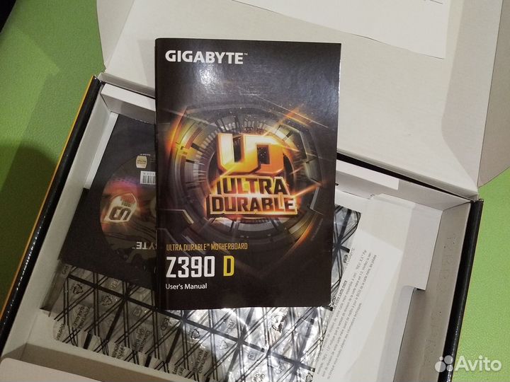 Коробка от материнской платы gigabyte z390d