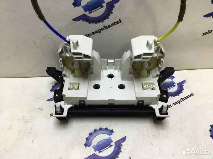 Переключатель отопителя печки Mazda 3 BL Мазда