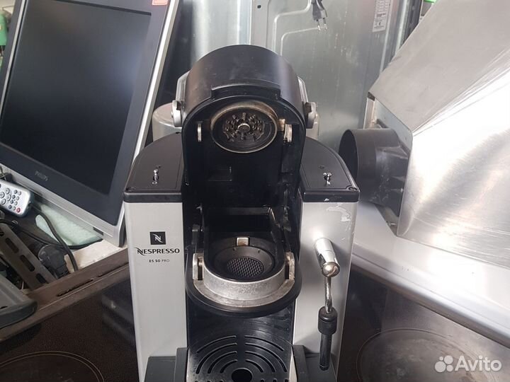 Кофемашина nespresso