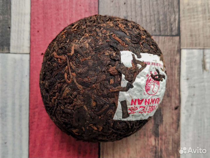 Шу пуэр в подарочной коробке, фабрика Сягуань