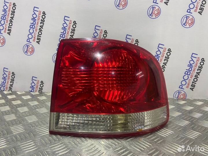 Фонарь Volkswagen Touareg 7L