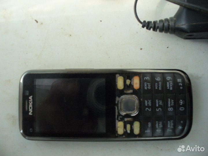 Nokia C5-00 в рабочем состоянии + родное зарядное