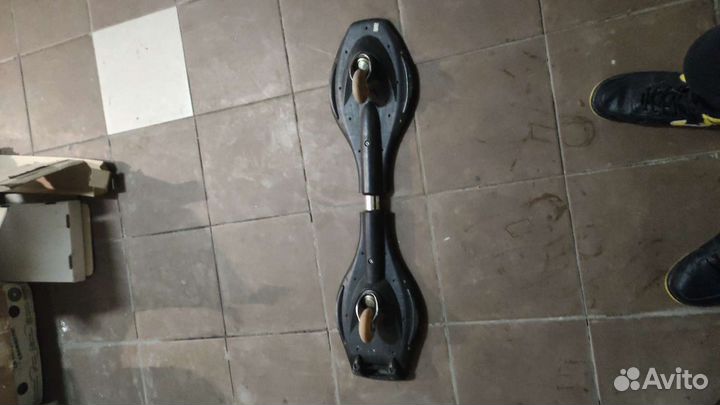 Двухколесный скейтборд