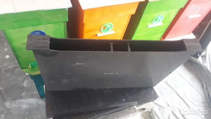 Кормушка для пчел