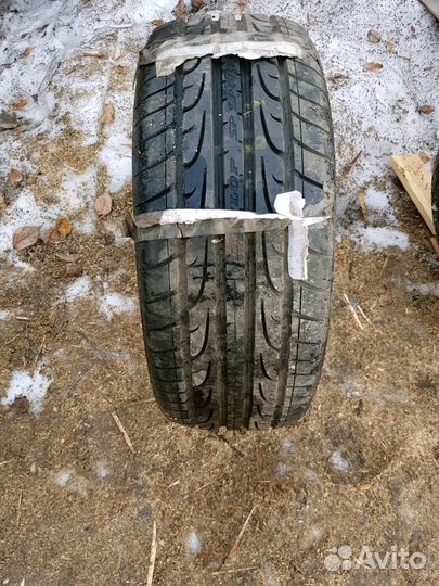 Dunlop SP Sport Maxx 215/55 R16