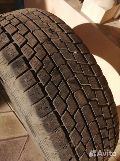 Hankook Nordik IS RW08 235/60 R18 103T