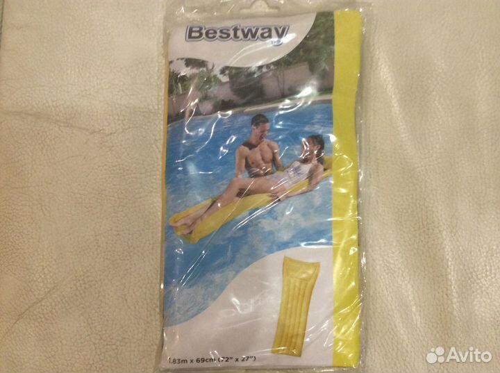 Матрац надувной для плавания