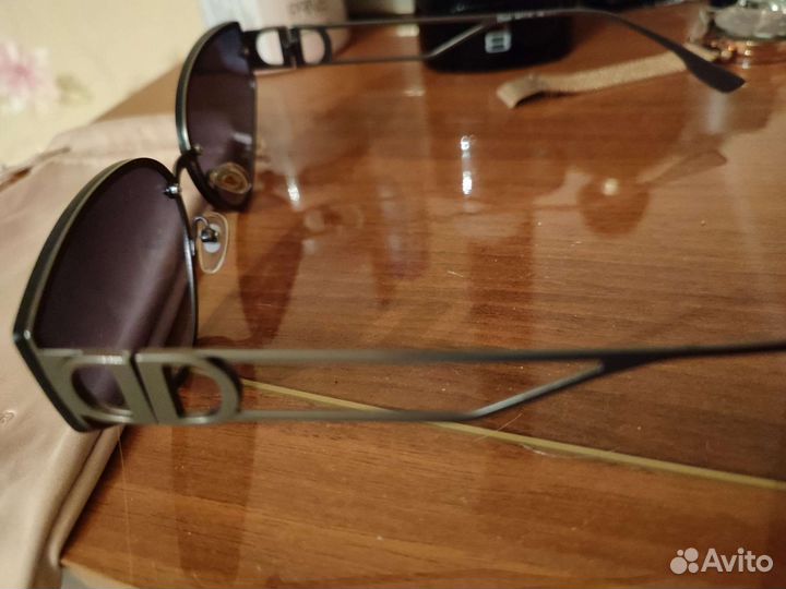 Солнцезащитные очки женские dior