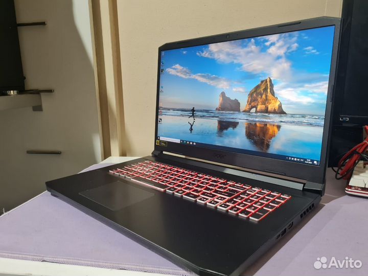 Acer Nitro R7 5800H 16gb RX 3080 8gb 17.3