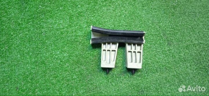 Направляющая стекла передняя левая Hyundai Creta