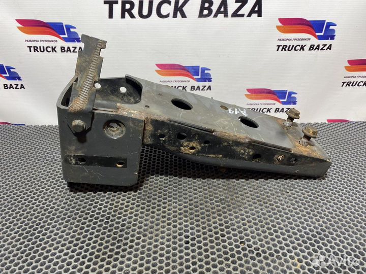 Кронштейн подножки правый Mercedes-Benz Actros