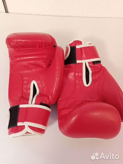 Боксерские перчатки 10 oz Green Hill