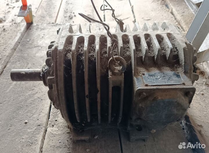 Электродвигатель 380 бу