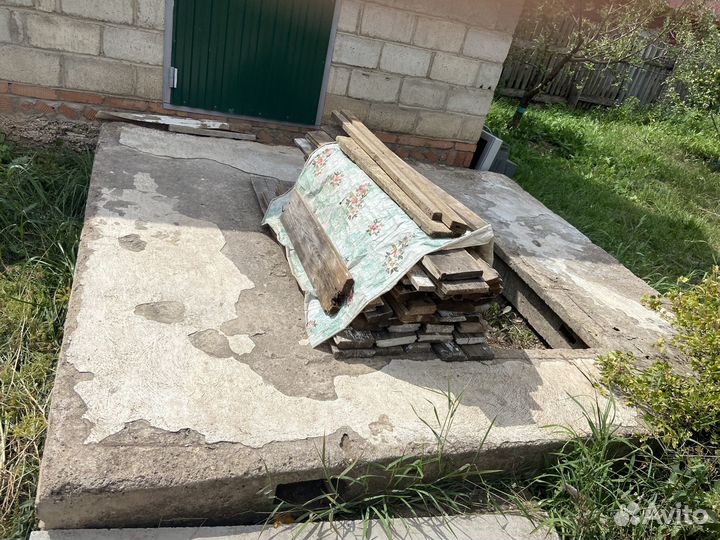 Отдам бесплатно стеновую панель