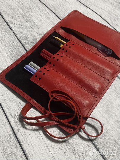 Кожаный пенал