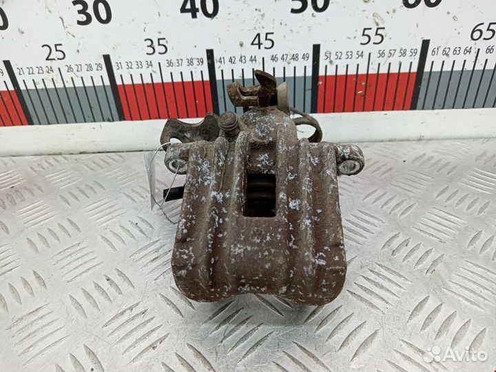 Суппорт задний левый для Audi A4 B5 8E0615423