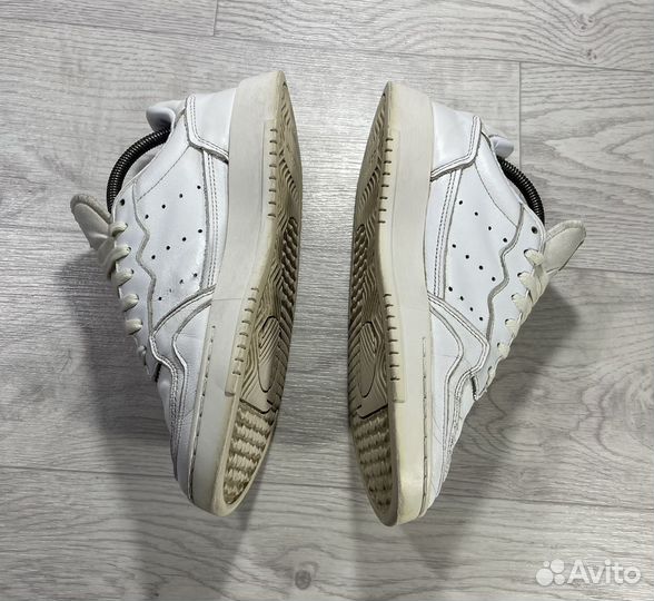 Кроссовки Adidas Supercourt