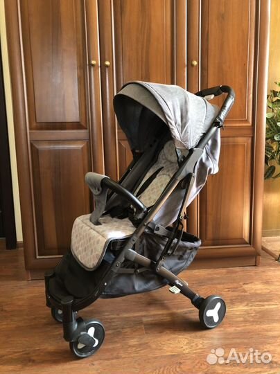 Детская прогулочная легкая коляска