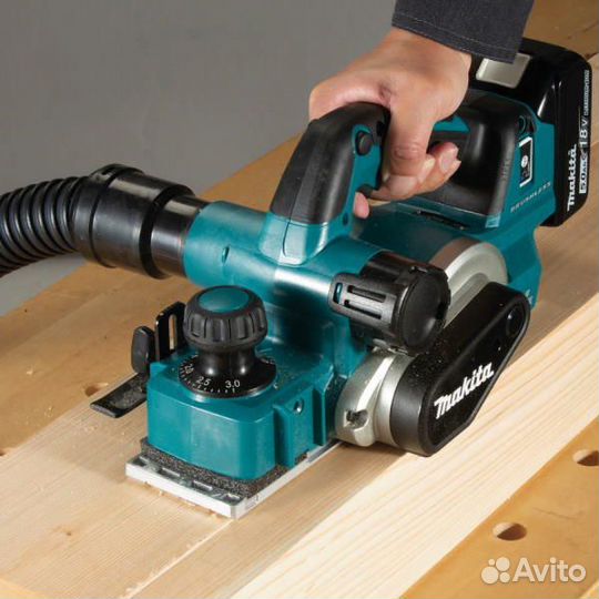 Аккумуляторный рубанок Makita DKP181Z