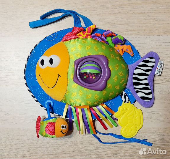 Подвесные игрушки lamaze taf toys
