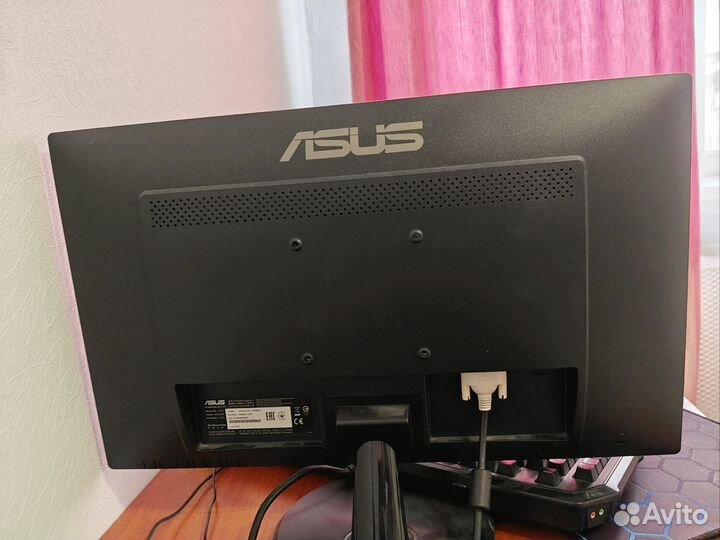 Монитор для компьютера