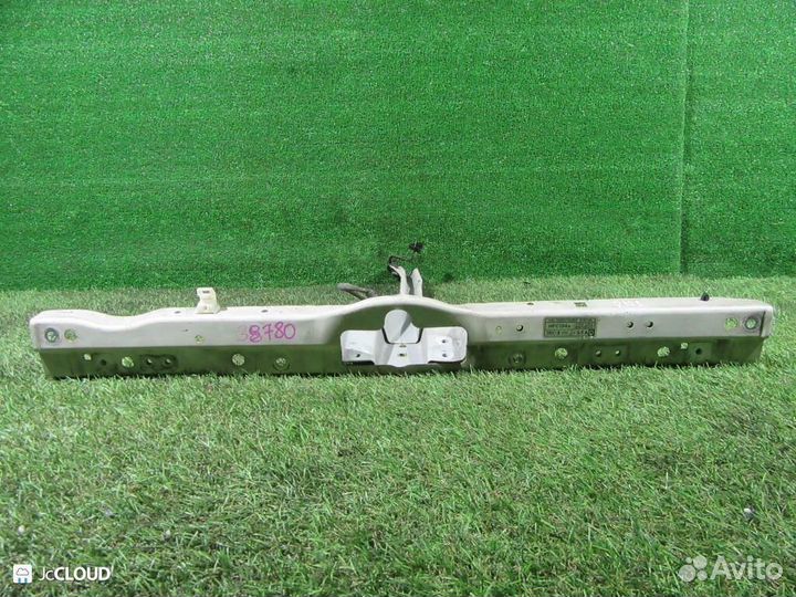 Рамка радиатора на honda stream RN1 D17A