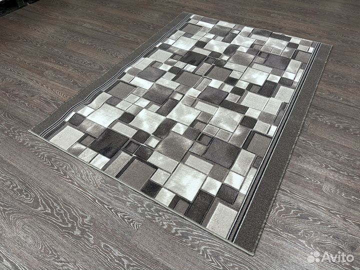 Палас 1.5х1.85м